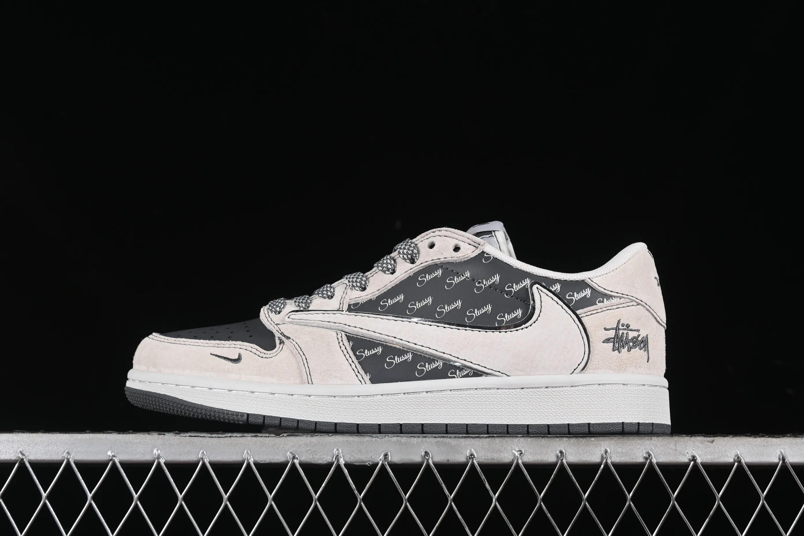 All categories Air Jordan Jordan series basketball shoes Air Jordan 1 Low High-end customized low-top sneakers Travis Scott x Fragment Design x Air Jordan 1 Low OG SP AJ1 Joe 1 Stussi joint-black coffee low-top cultural casual sneakers XZ3398-002